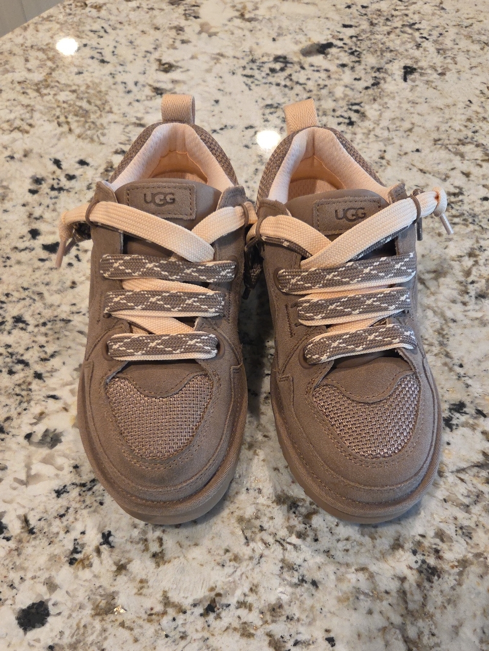 UGG Womens Taupe & Cream/soft Pink Suede-Trim Sneaker